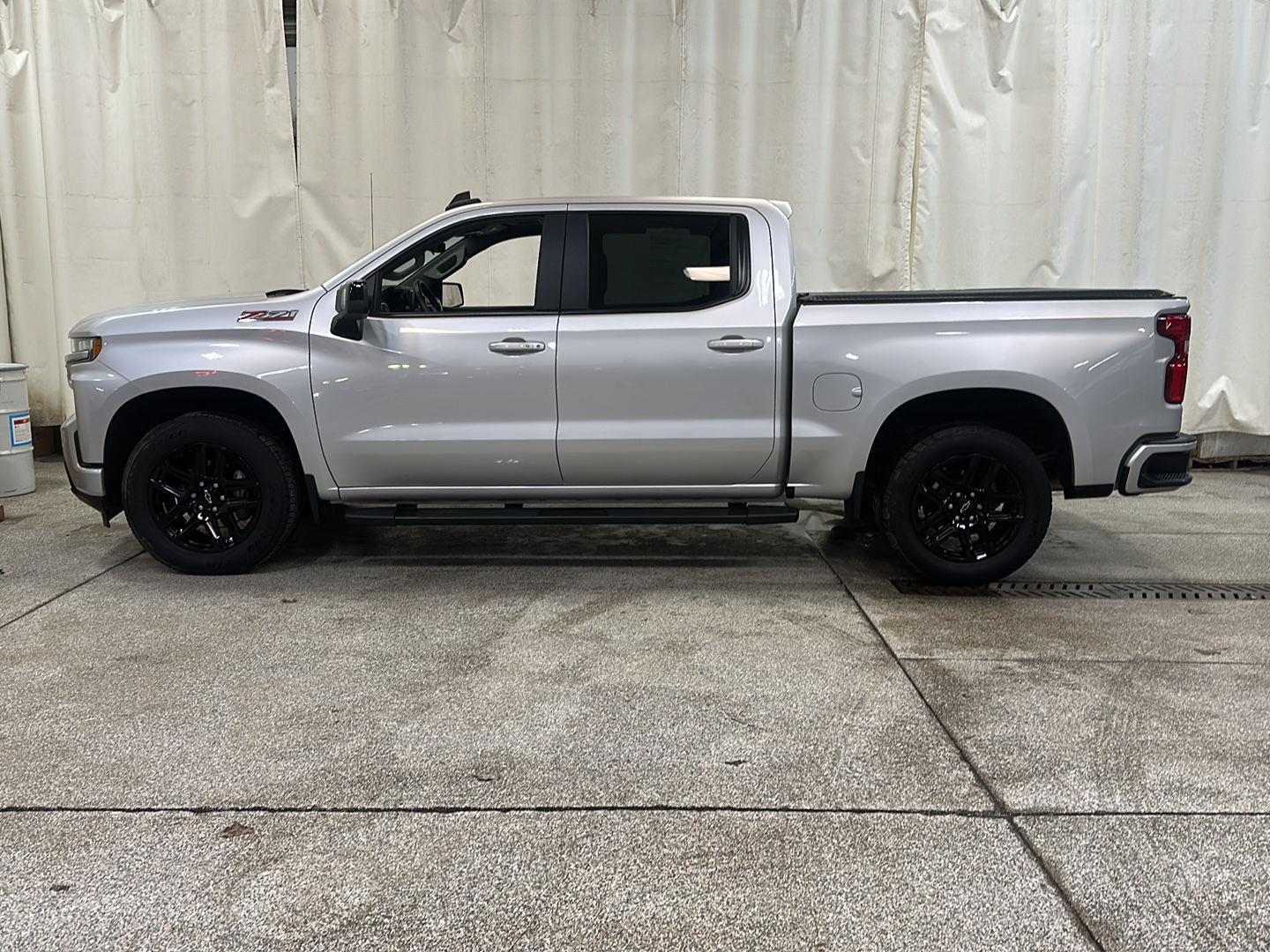 Used 2022 Chevrolet Silverado 1500 Limited RST with VIN 3GCUYEED6NG174371 for sale in Waconia, Minnesota