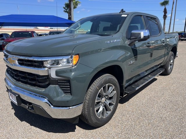 2026 Chevrolet Silverado 1500 LT photo 3