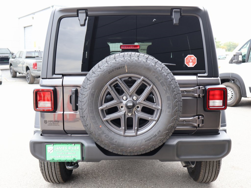 2025 Jeep Wrangler Sport S photo 4