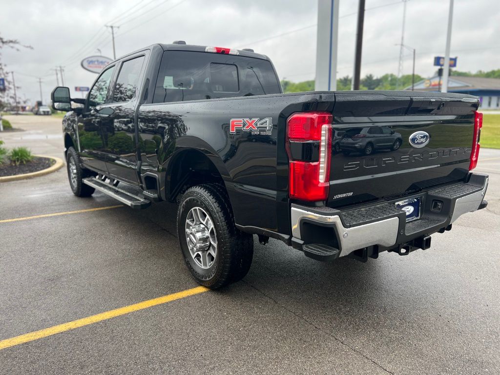 2025 Ford F-250 Lariat photo 42