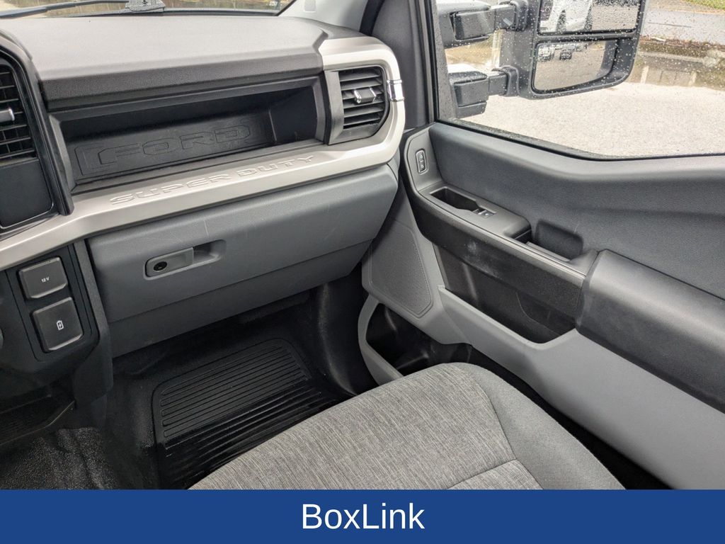 2023 Ford F-250 XL photo 16