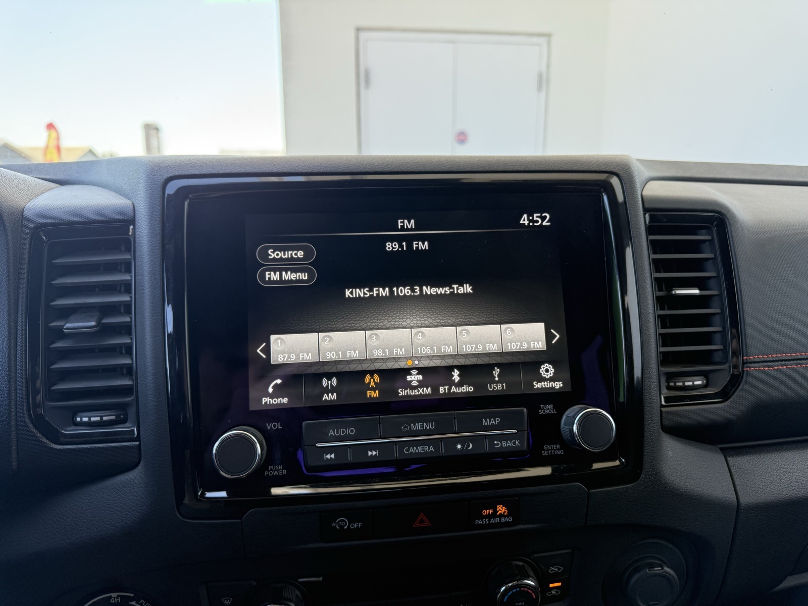2024 Nissan Frontier PRO-4X photo 13