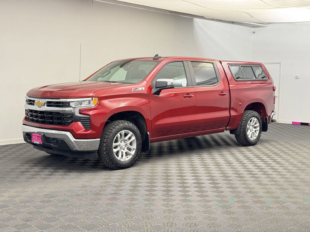 2023 Chevrolet Silverado 1500 photo 2