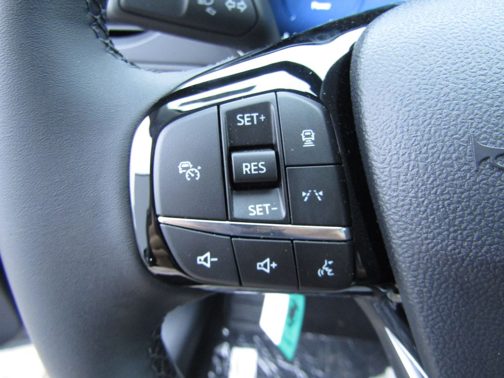 2025 Ford Escape Platinum photo 14