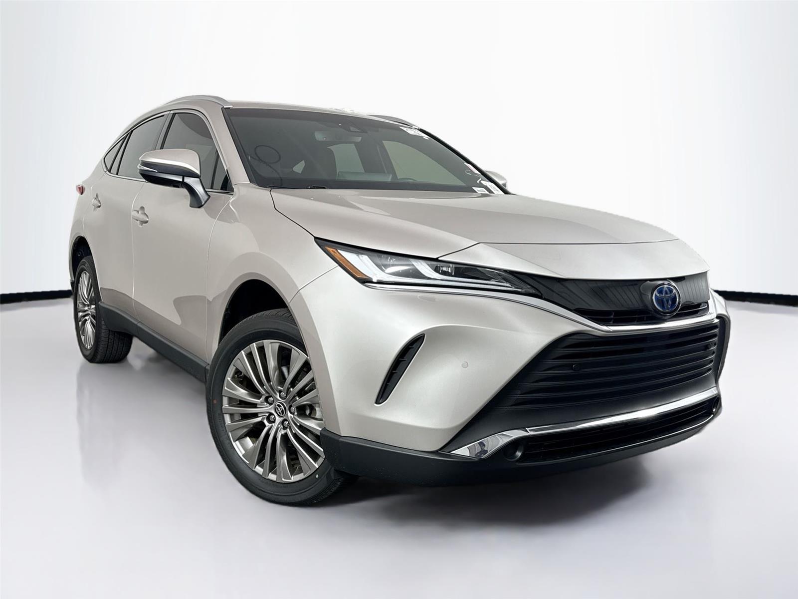 2022 Toyota Venza XLE photo 4