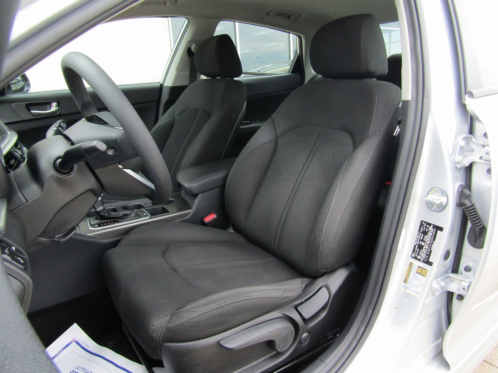 2019 Kia Optima LX photo 5