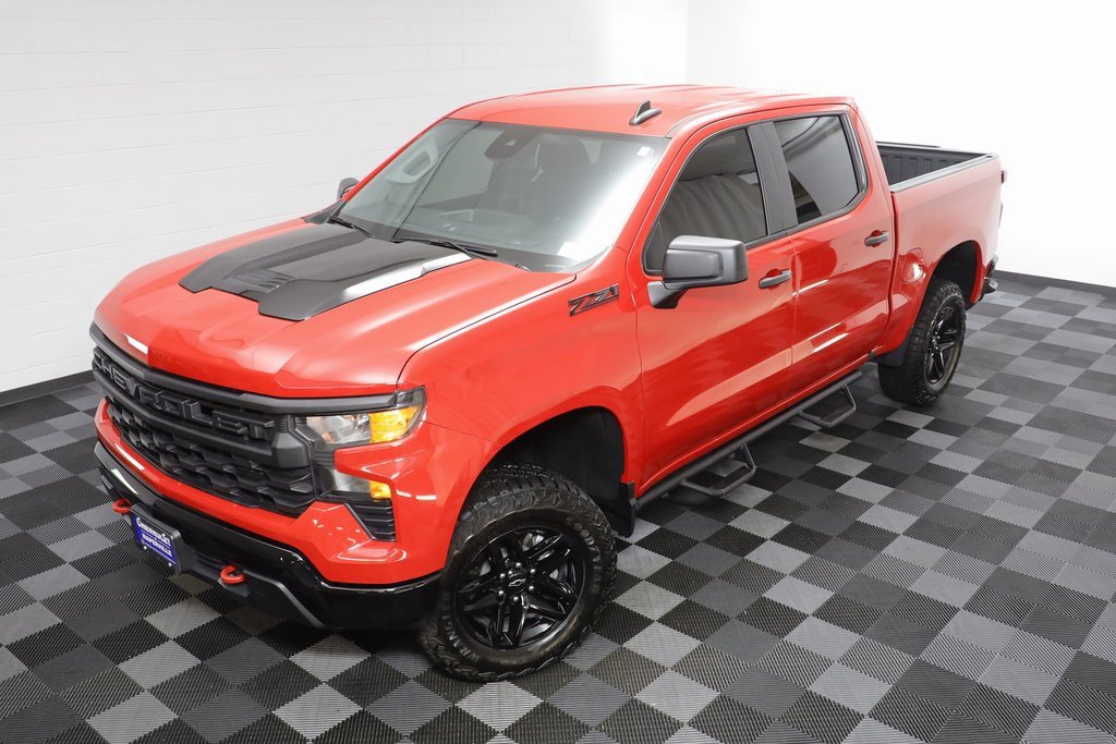 2024 Chevrolet Silverado 1500 Custom Trail Boss photo 2