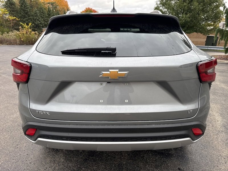 2026 Chevrolet Trax LT photo 4