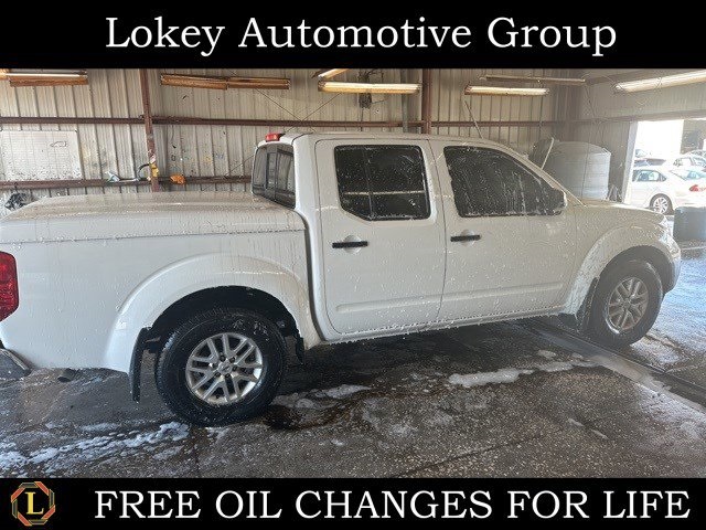 2020 Nissan Frontier SV's photo