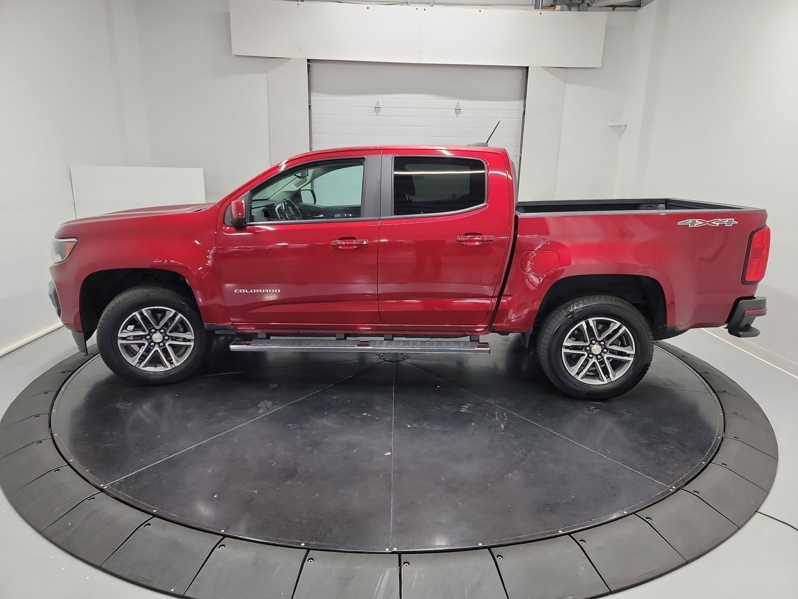 2021 Chevrolet Colorado LT photo 4