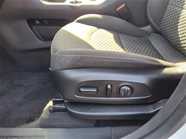 2020 Gmc Terrain SLE photo 18
