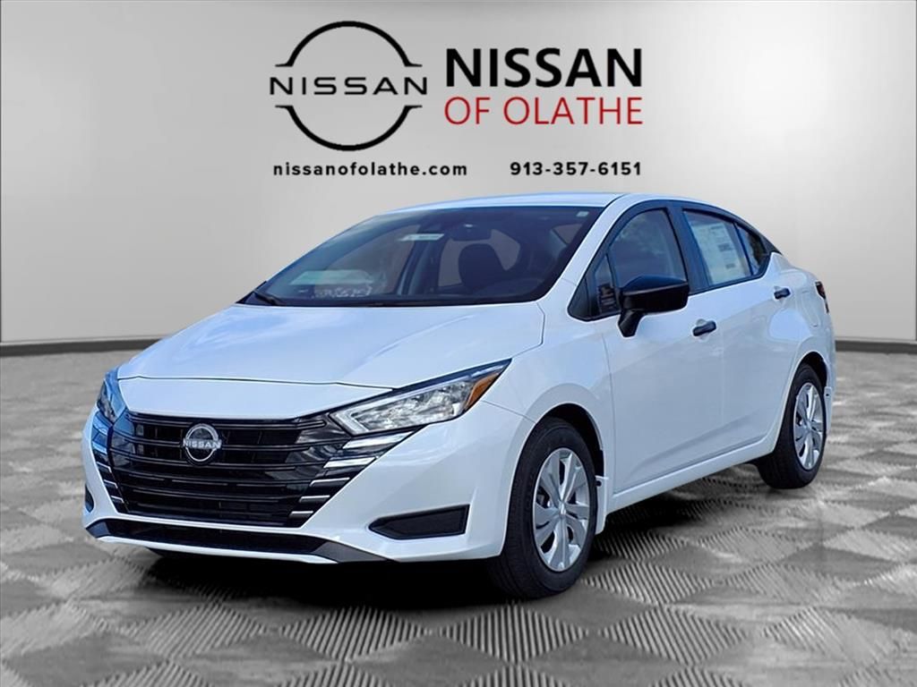 2025 Nissan Versa Sedan S's photo