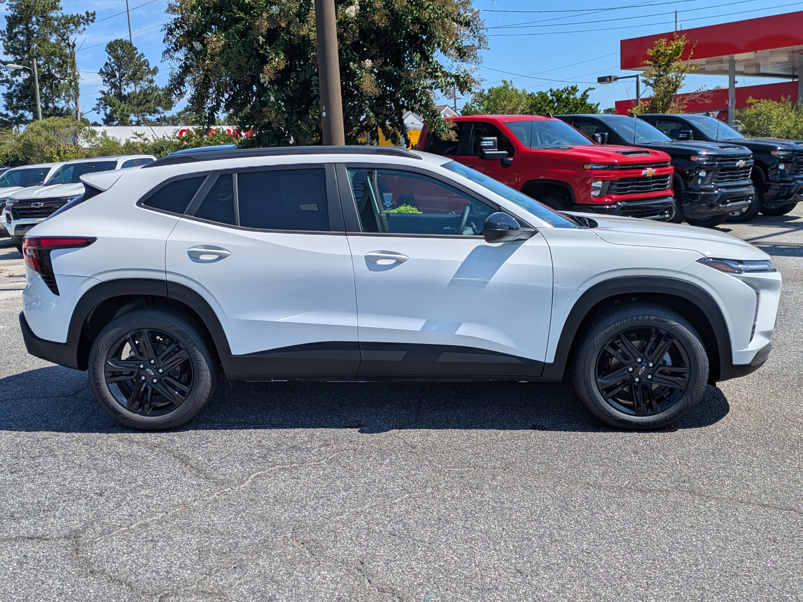 2025 Chevrolet Trax ACTIV photo 3