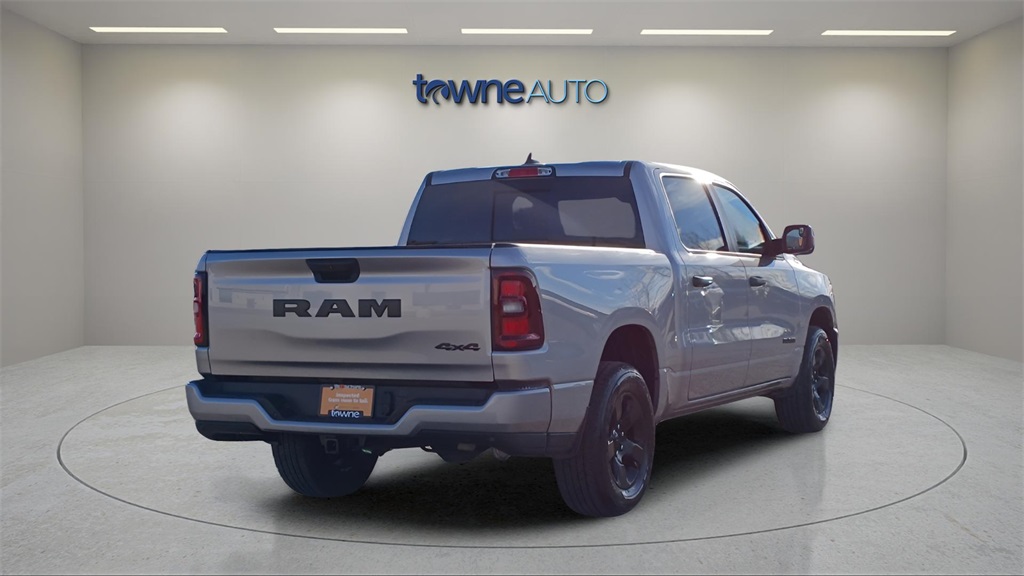 2025 Ram 1500 Tradesman photo 4
