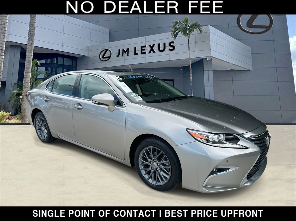 2018 Lexus ES 350's photo