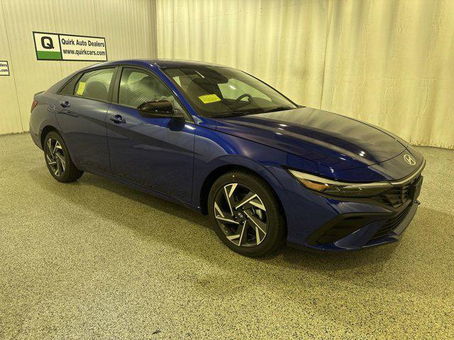 2025 Hyundai Elantra SEL's photo