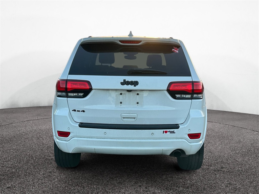 2018 Jeep Grand Cherokee Altitude photo 4