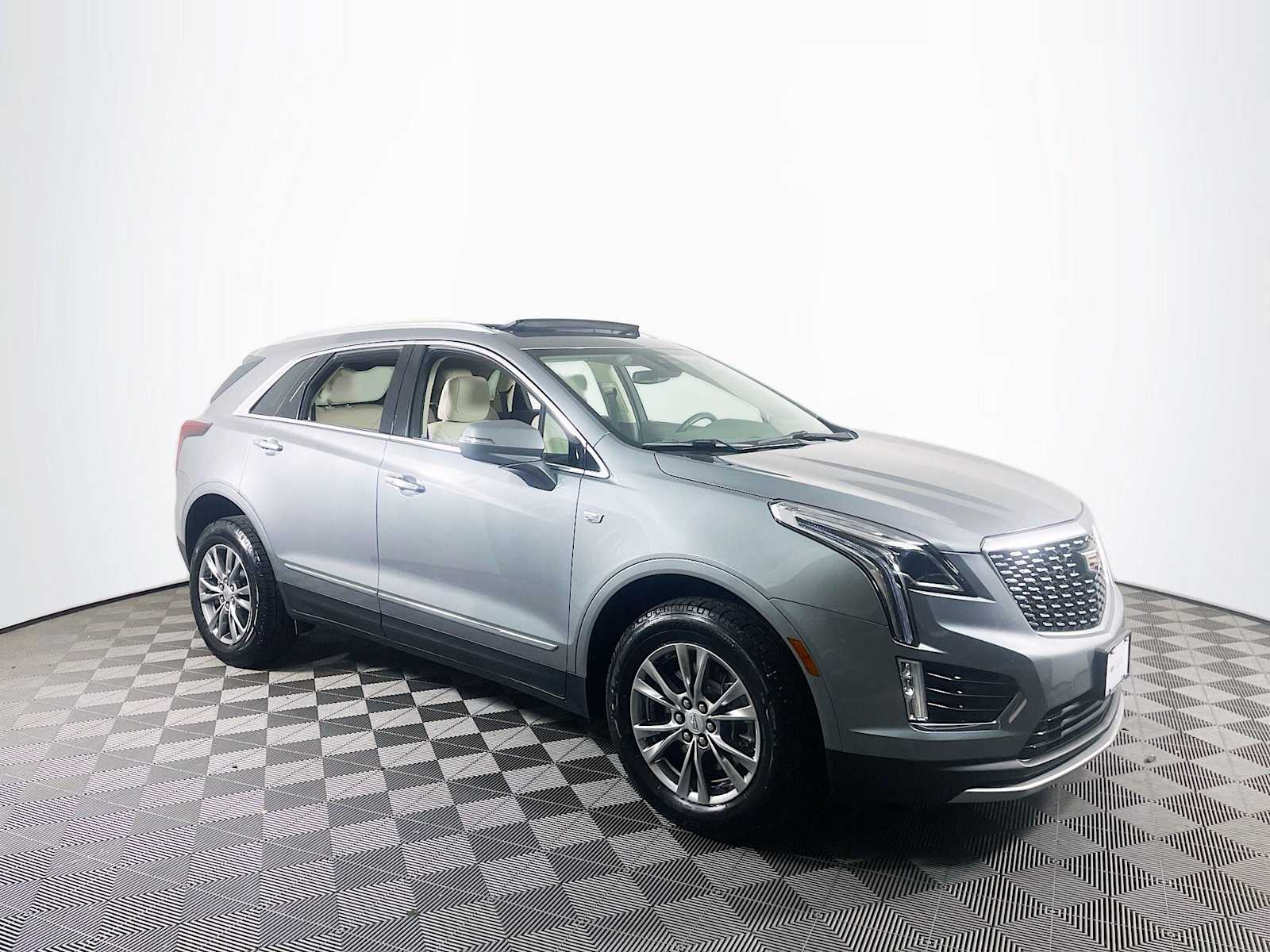 2023 Cadillac XT5 Premium Luxury photo 3