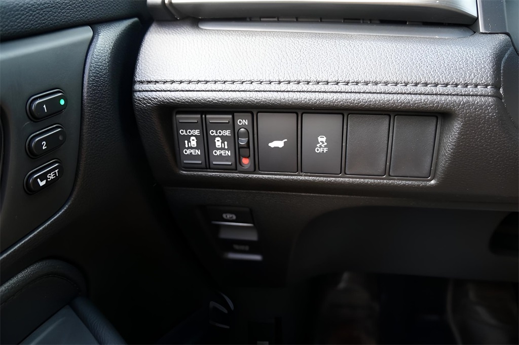 2026 Honda Odyssey EX-L photo 13