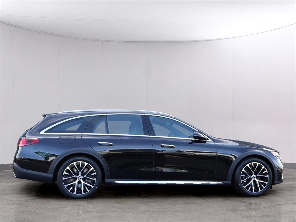 2025 Mercedes Benz E 450 4MATIC All-Terrain photo 4