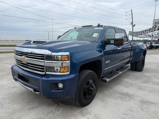 2017 Chevrolet Silverado 3500HD High Country's photo