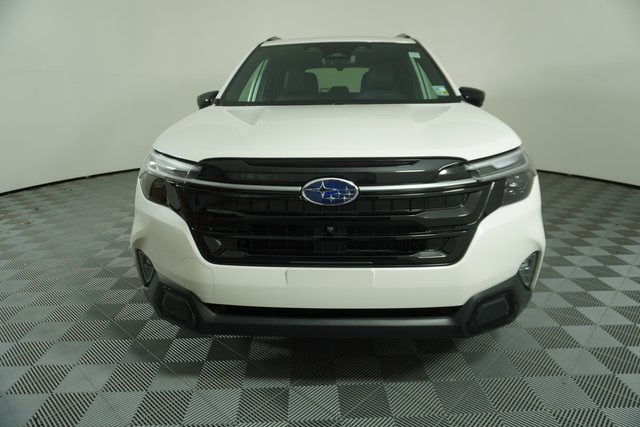 2026 Subaru Forester Touring photo 2