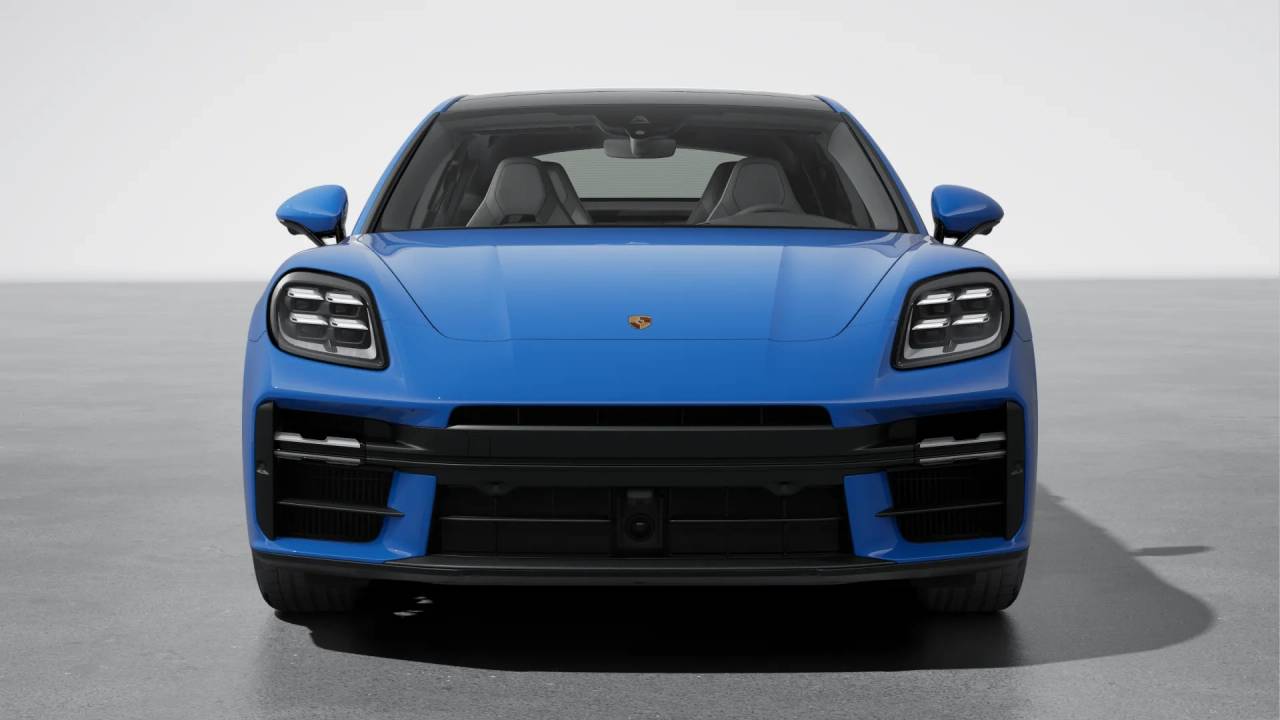 2025 Porsche Panamera 4 photo 8