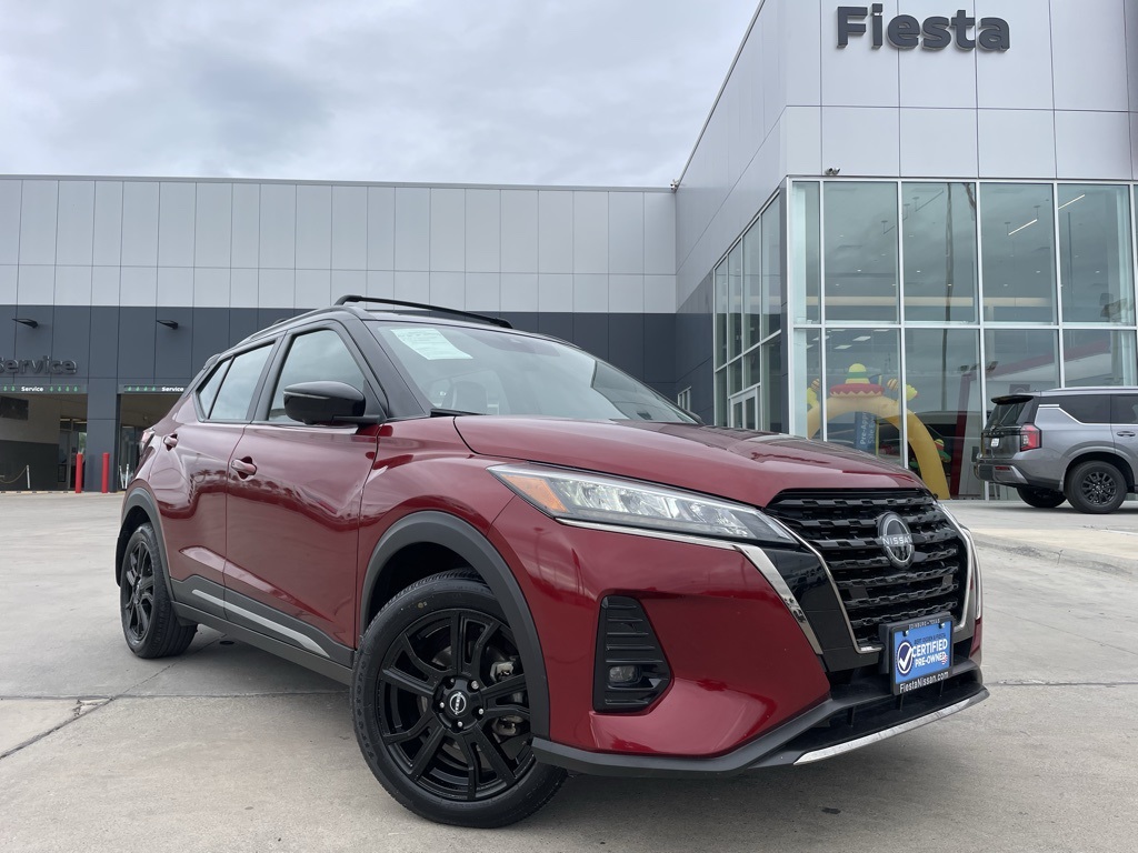 2024 Nissan Kicks SR