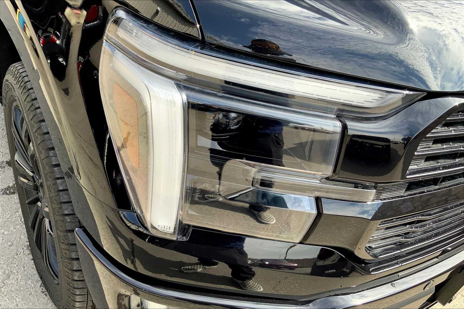 2025 Ford F-150 Platinum photo 25