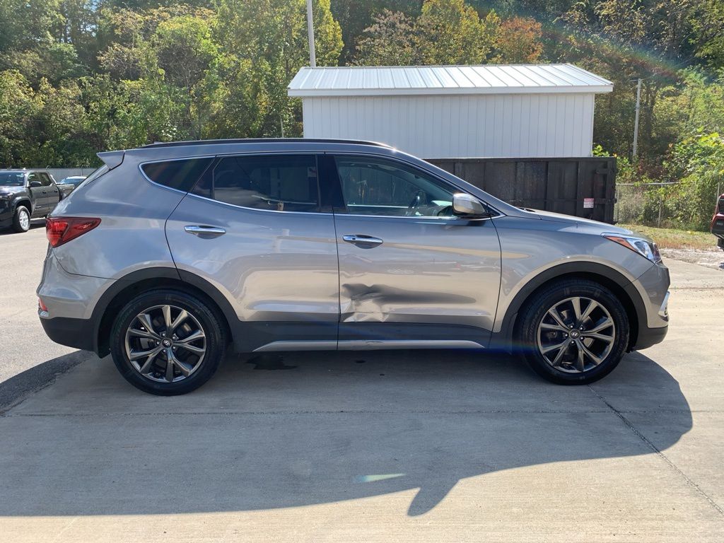 2018 Hyundai Santa Fe Sport 2.0T Ultimate photo 2