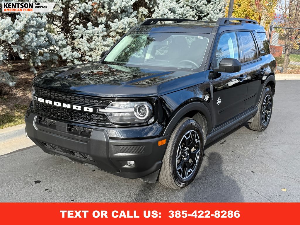 2025 Ford Bronco Sport Outer Banks photo 3