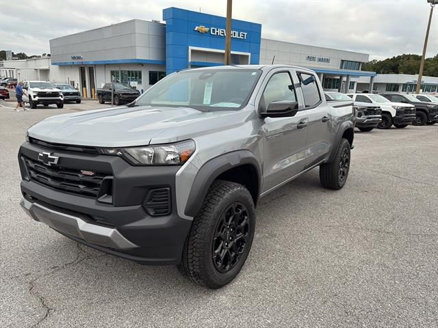 2026 Chevrolet Colorado Trail Boss photo 3