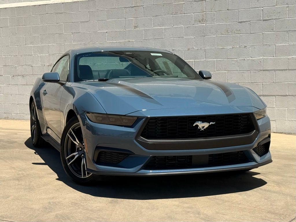 2025 Ford Mustang EcoBoost photo 2