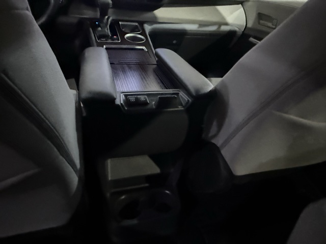 2022 Toyota Sienna LE photo 21