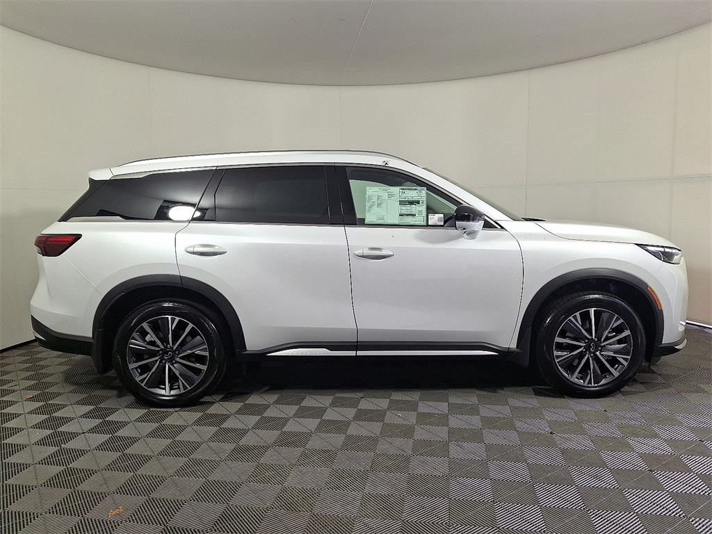 2026 Infiniti QX60 Luxe AWD photo 4