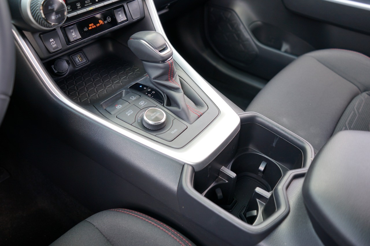 2023 Toyota RAV4 Prime SE photo 13