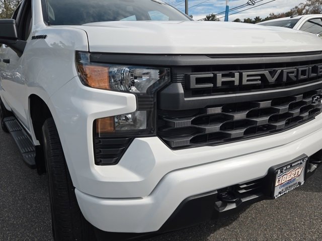 2023 Chevrolet Silverado 1500 Custom photo 4