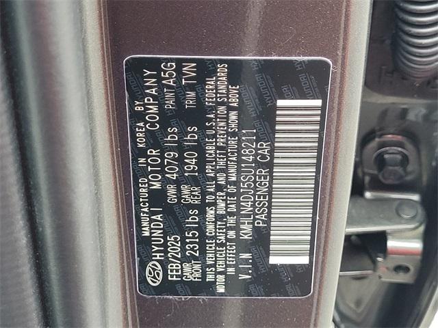 2025 Hyundai Elantra Hybrid Limited photo 11