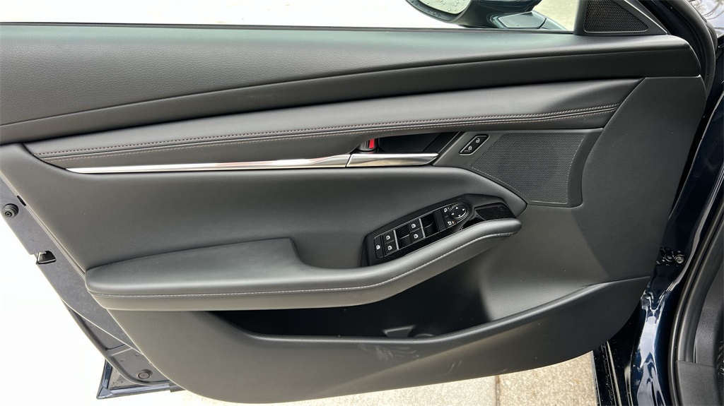 2025 Mazda Mazda3 Hatchback 2.5 s Preferred photo 5