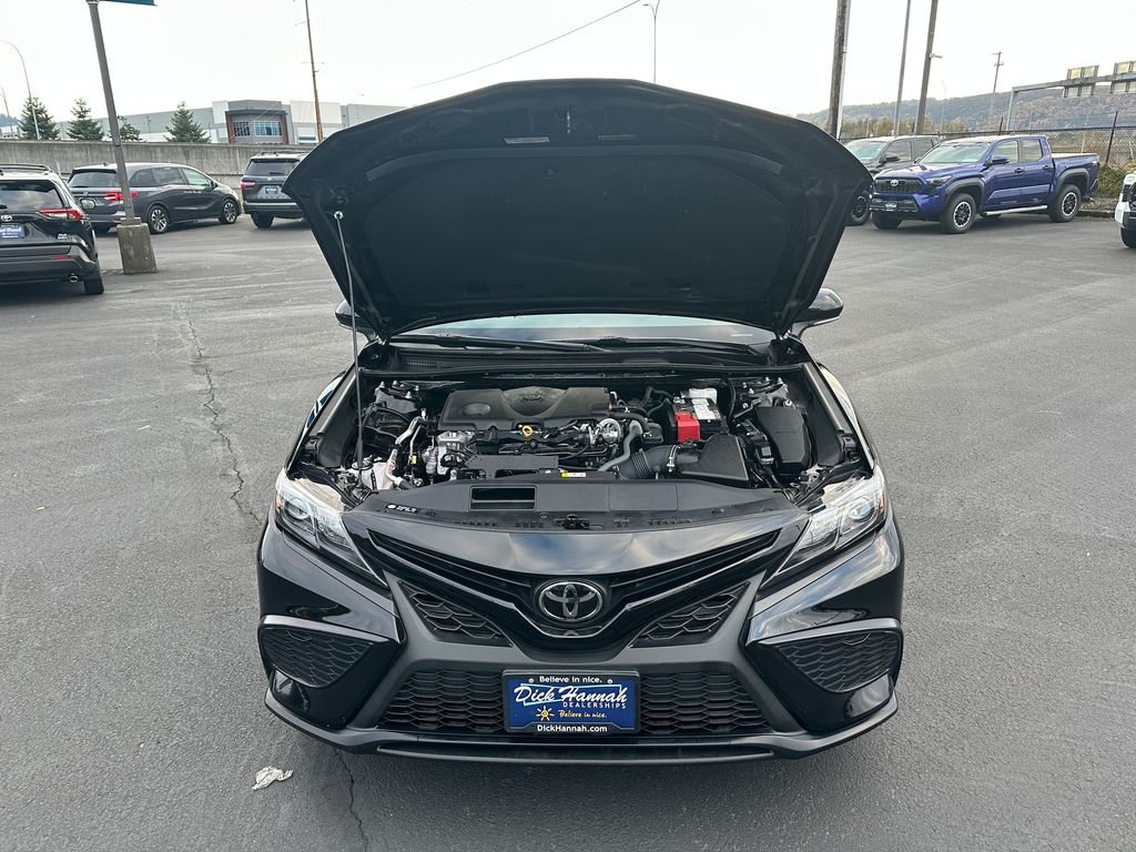2024 Toyota Camry SE photo 4