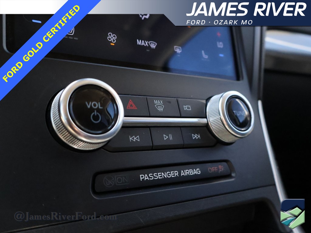 2024 Ford Edge SEL photo 31