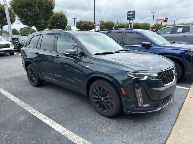 2024 Cadillac XT6 Sport photo 3