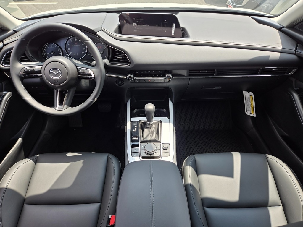2025 Mazda CX-30 2.5 S Preferred photo 2