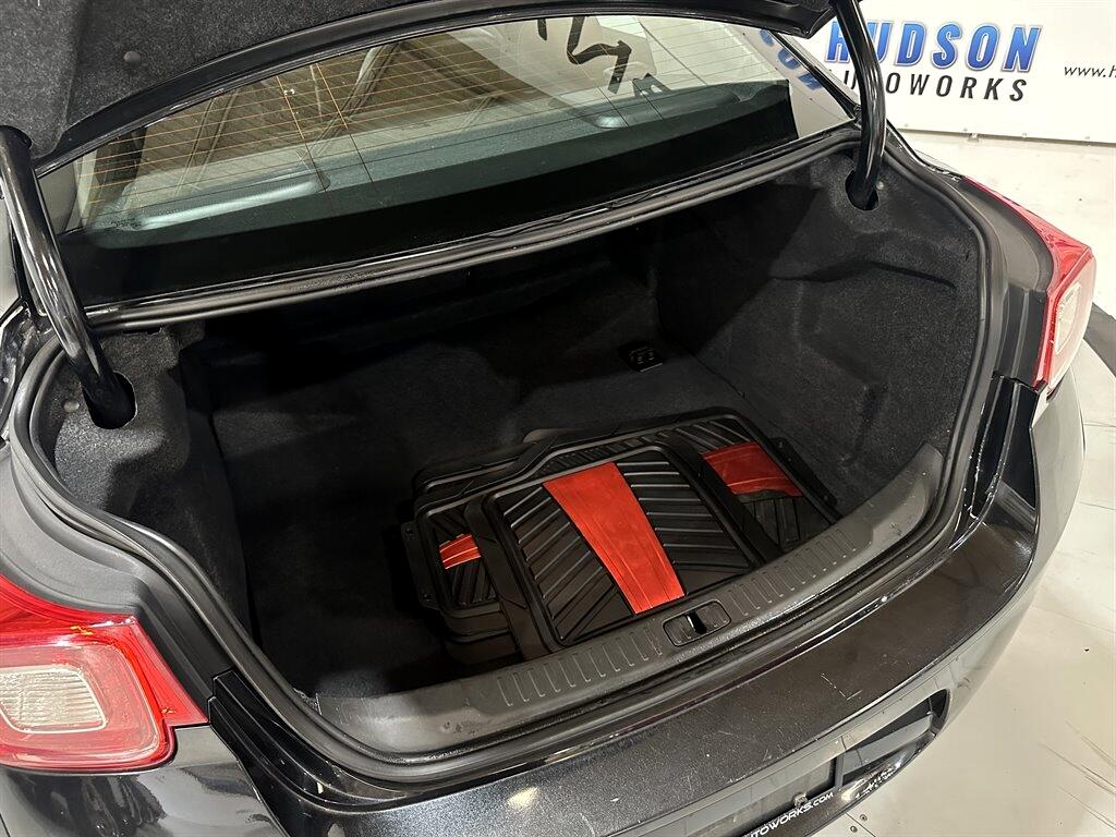 2013 Chevrolet Malibu LTZ photo 32
