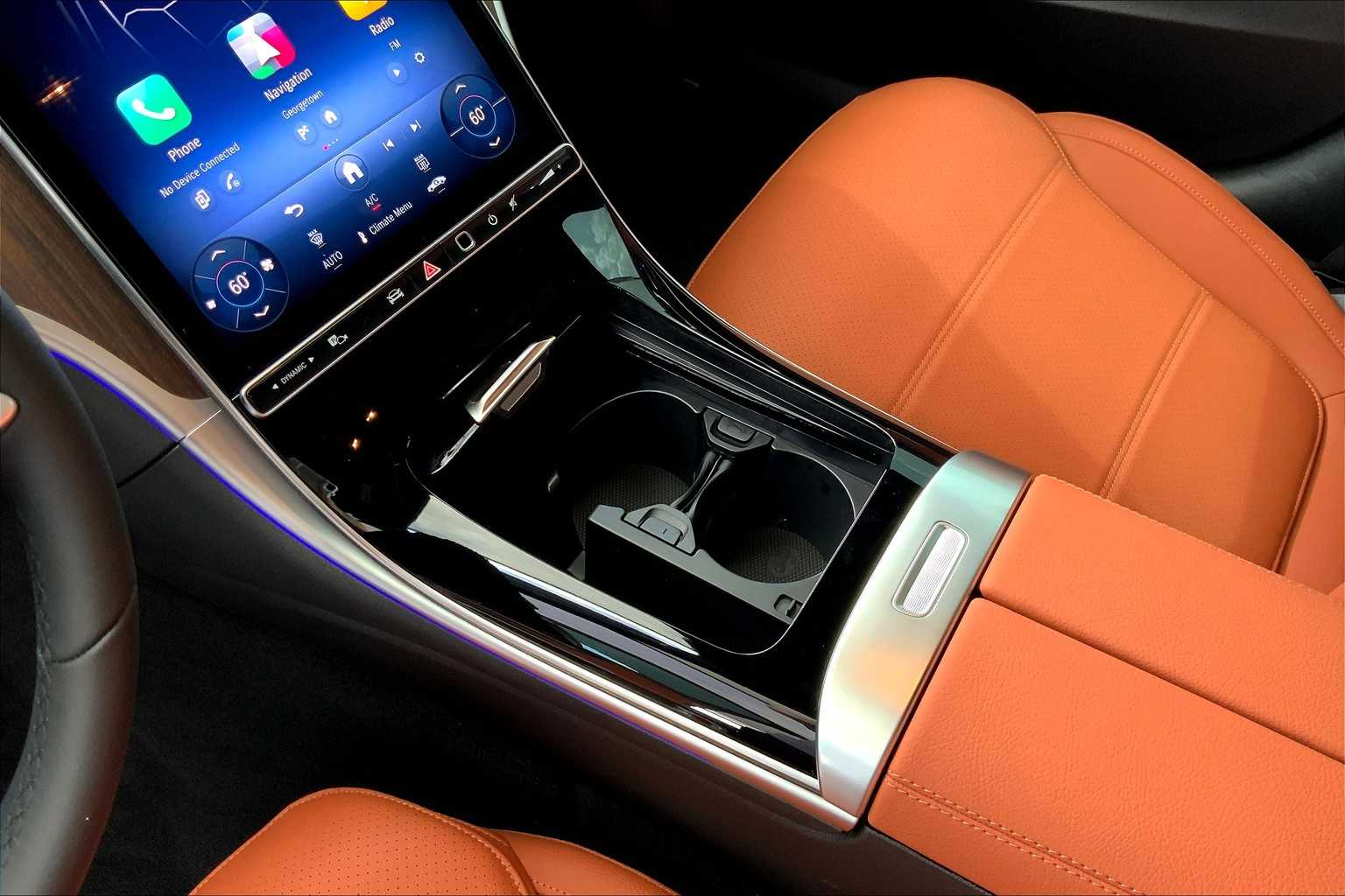 2025 Mercedes Benz C 300 photo 11