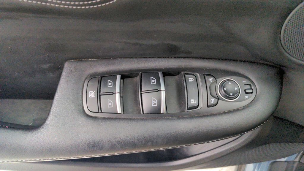 2023 Infiniti QX55 Luxe photo 21