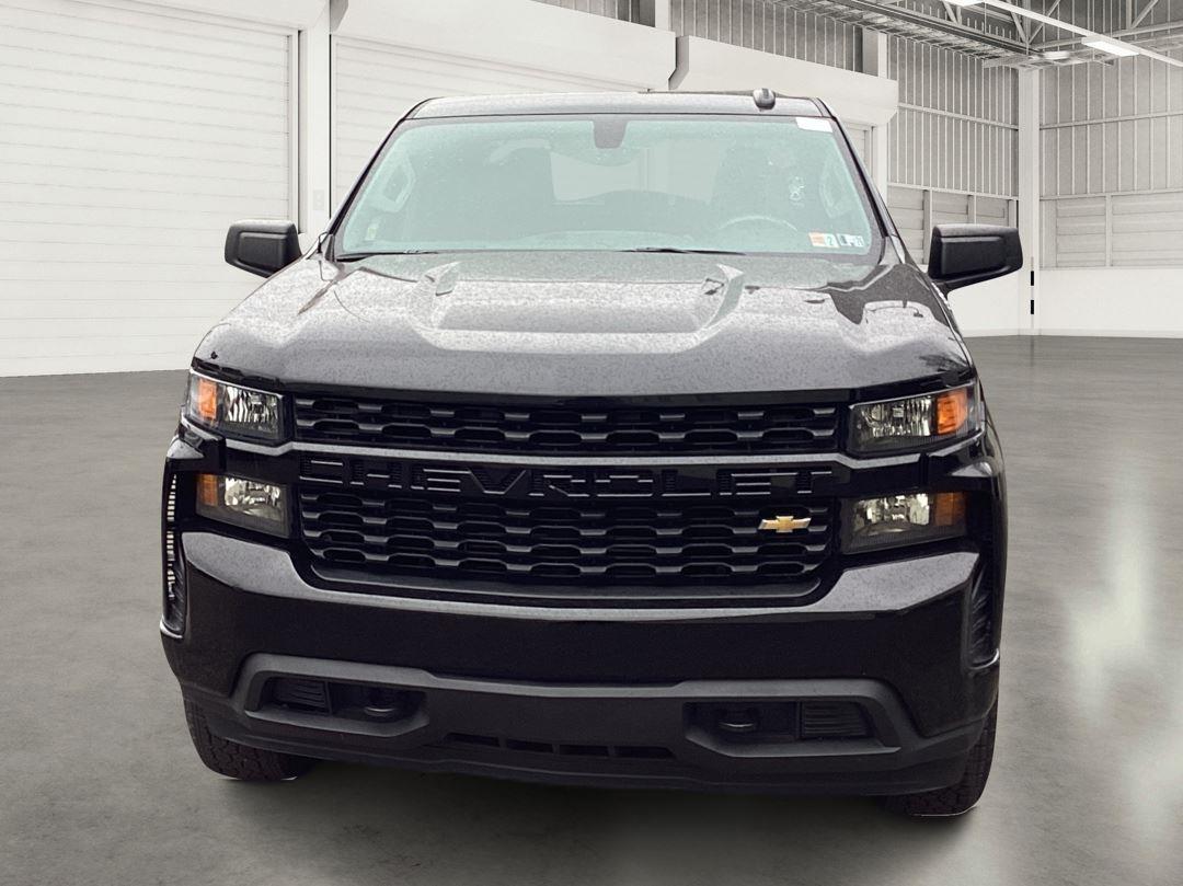 2021 Chevrolet Silverado 1500 Custom photo 2