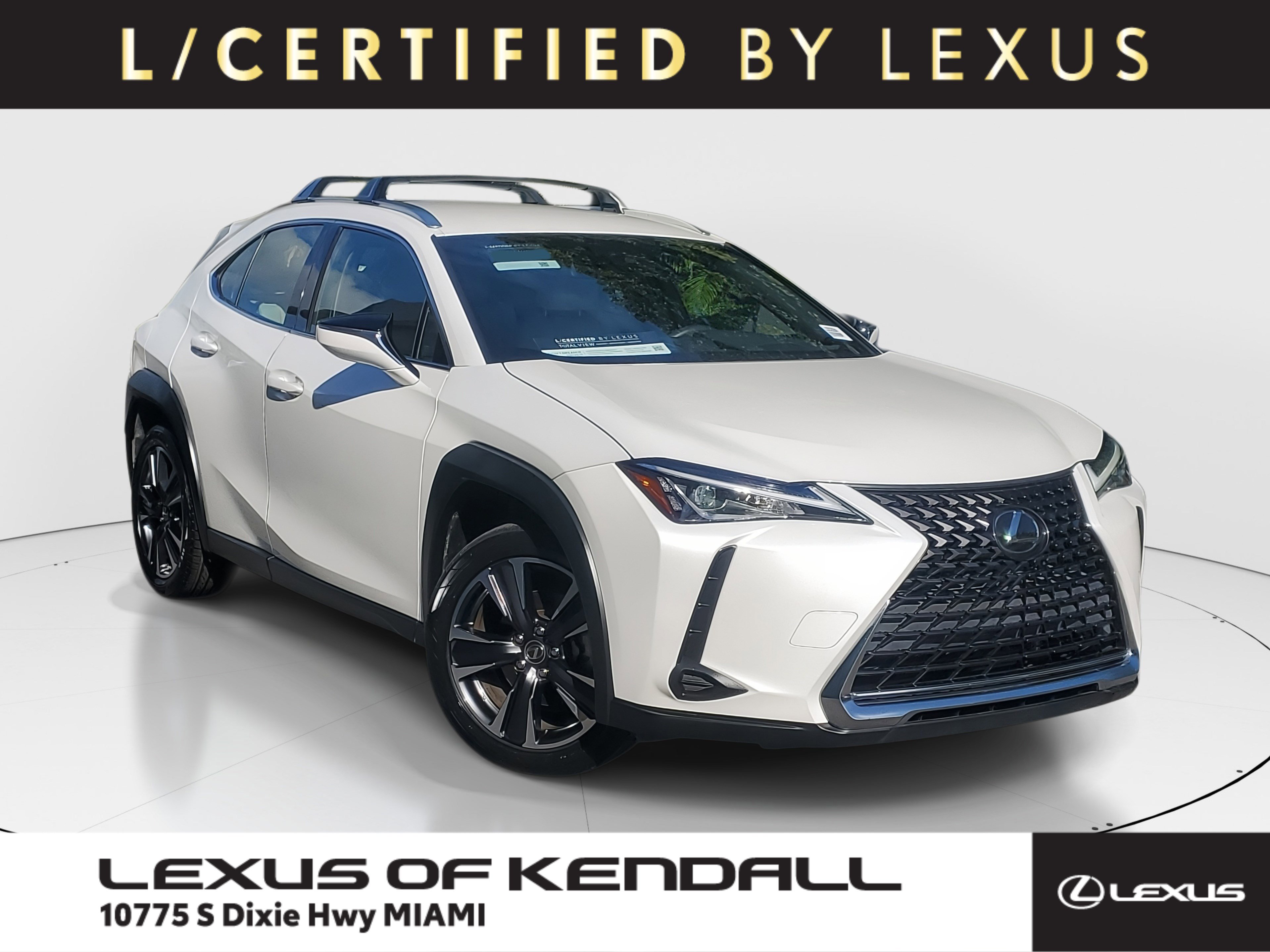 2022 Lexus UX 200's photo