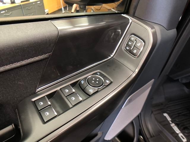 2025 Ford F-150 Lariat photo 11
