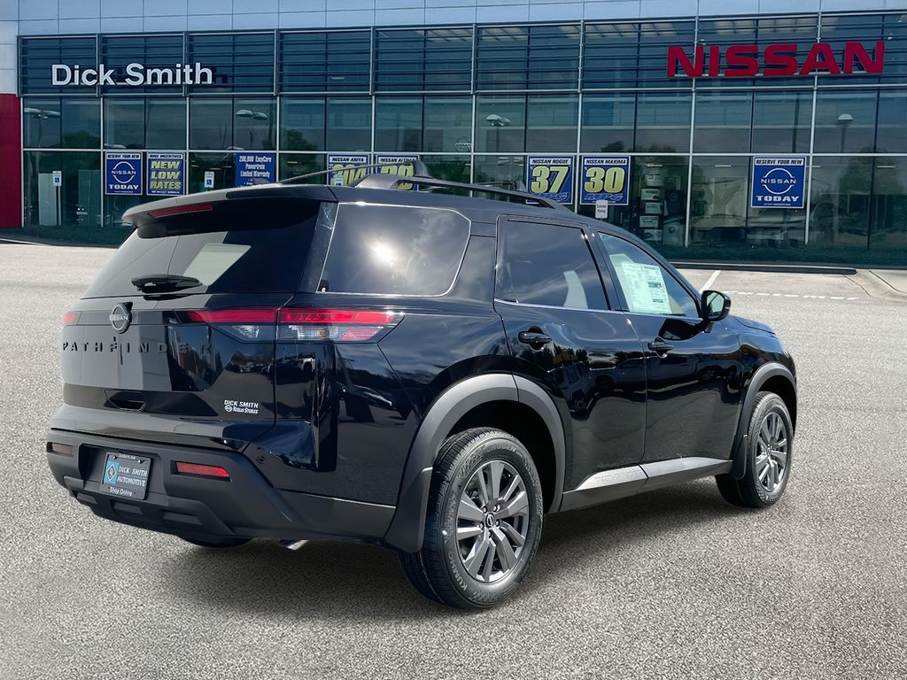2025 Nissan Pathfinder SV photo 2